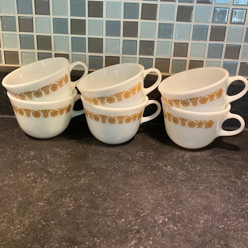 Set of 6 vintage Pyrex Butterfly Gold tea/coffee cups